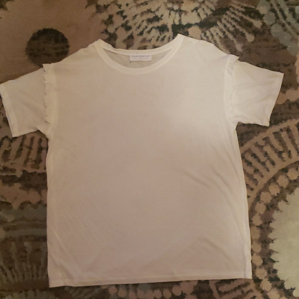 White Tshirt with ruffles